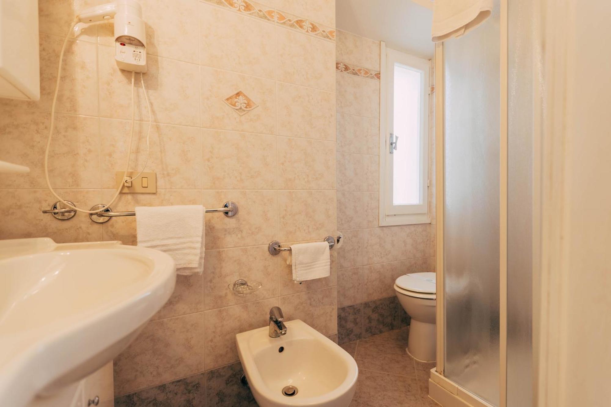 Villa Giulietta Hotel Castiglioncello Extérieur photo