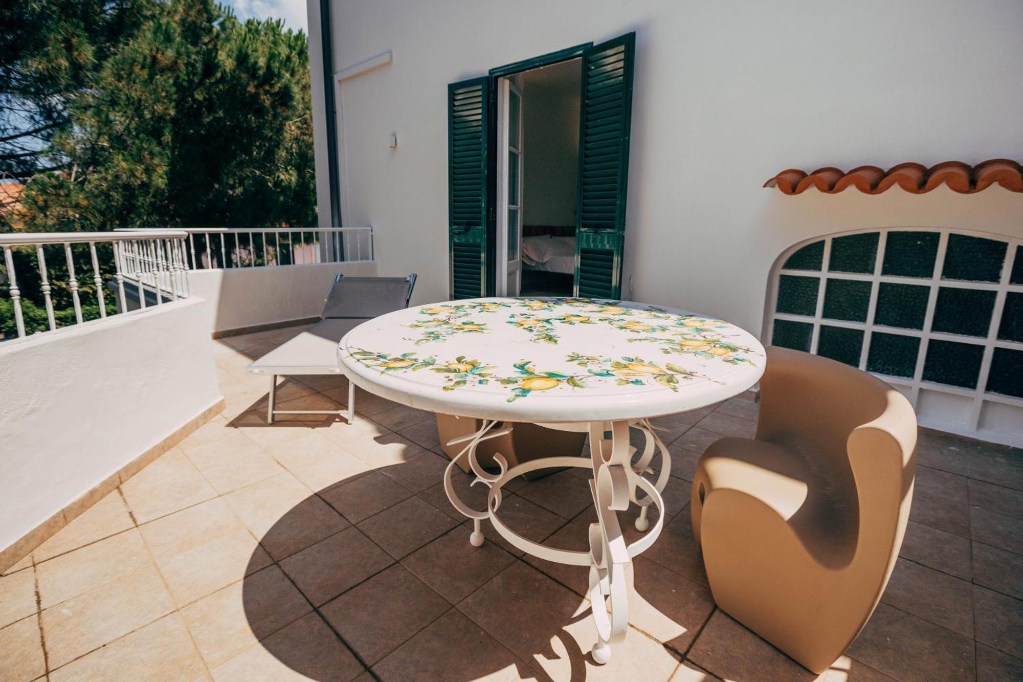 Villa Giulietta Hotel Castiglioncello Extérieur photo
